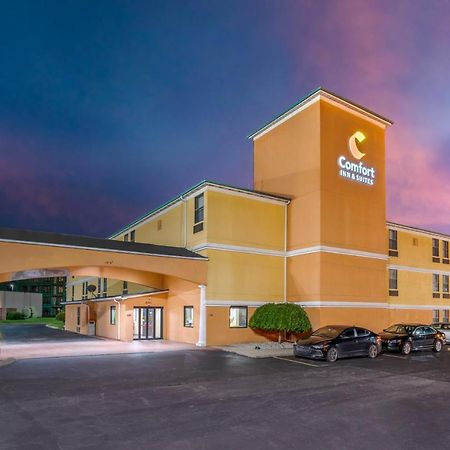 Comfort Inn & Suites Cincinnati Eastgate מראה חיצוני תמונה