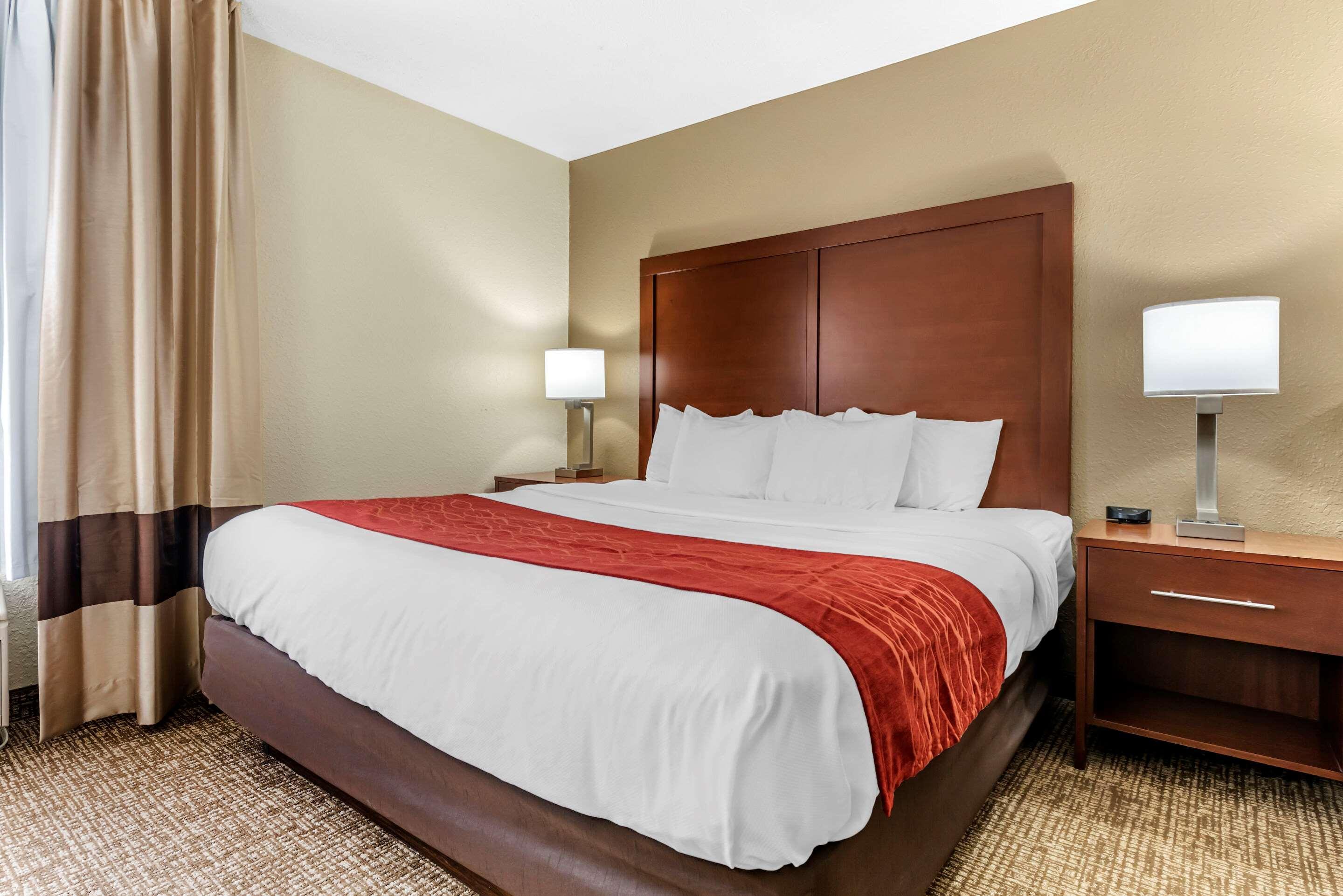 Comfort Inn & Suites Cincinnati Eastgate מראה חיצוני תמונה
