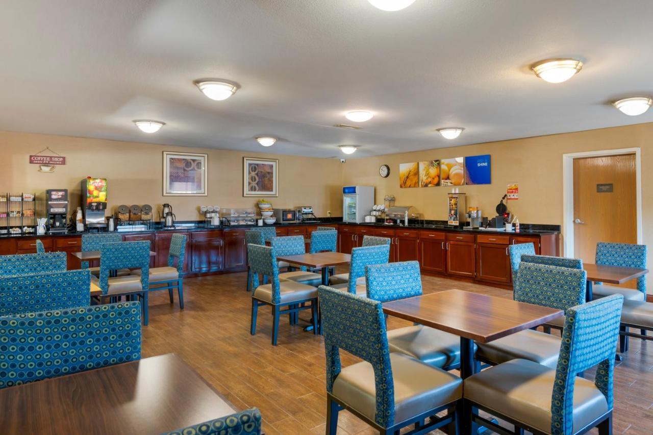 Comfort Inn & Suites Cincinnati Eastgate מראה חיצוני תמונה
