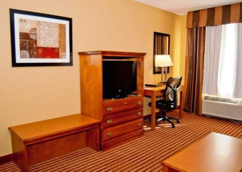Comfort Inn & Suites Cincinnati Eastgate חדר תמונה