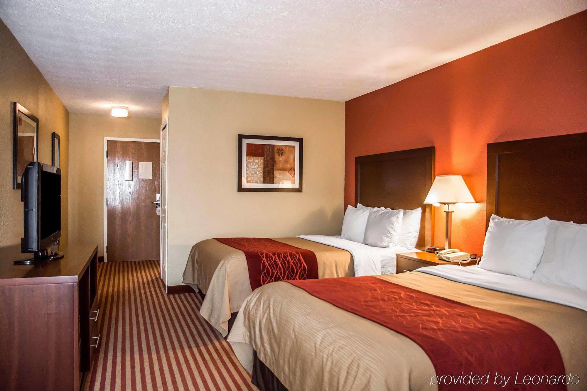 Comfort Inn & Suites Cincinnati Eastgate מראה חיצוני תמונה