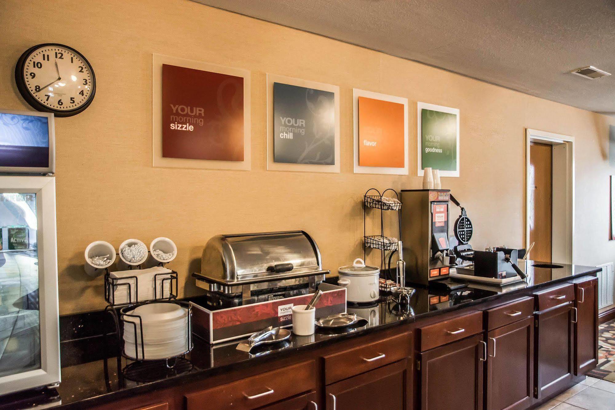 Comfort Inn & Suites Cincinnati Eastgate מראה חיצוני תמונה