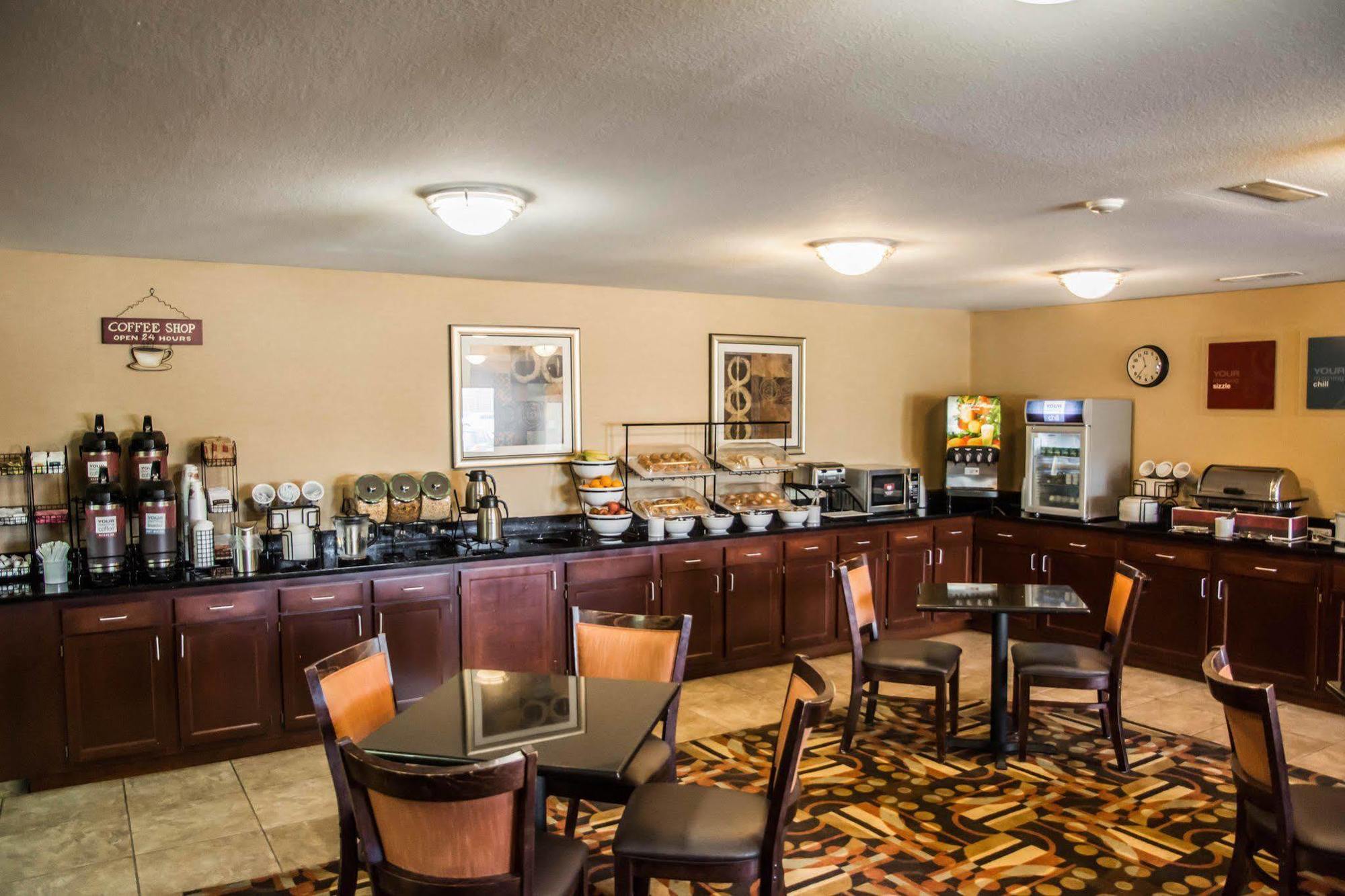 Comfort Inn & Suites Cincinnati Eastgate מראה חיצוני תמונה