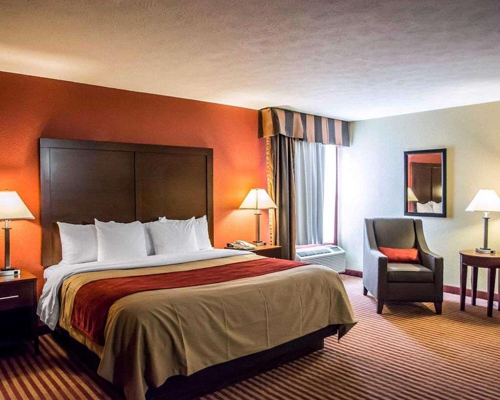 Comfort Inn & Suites Cincinnati Eastgate חדר תמונה